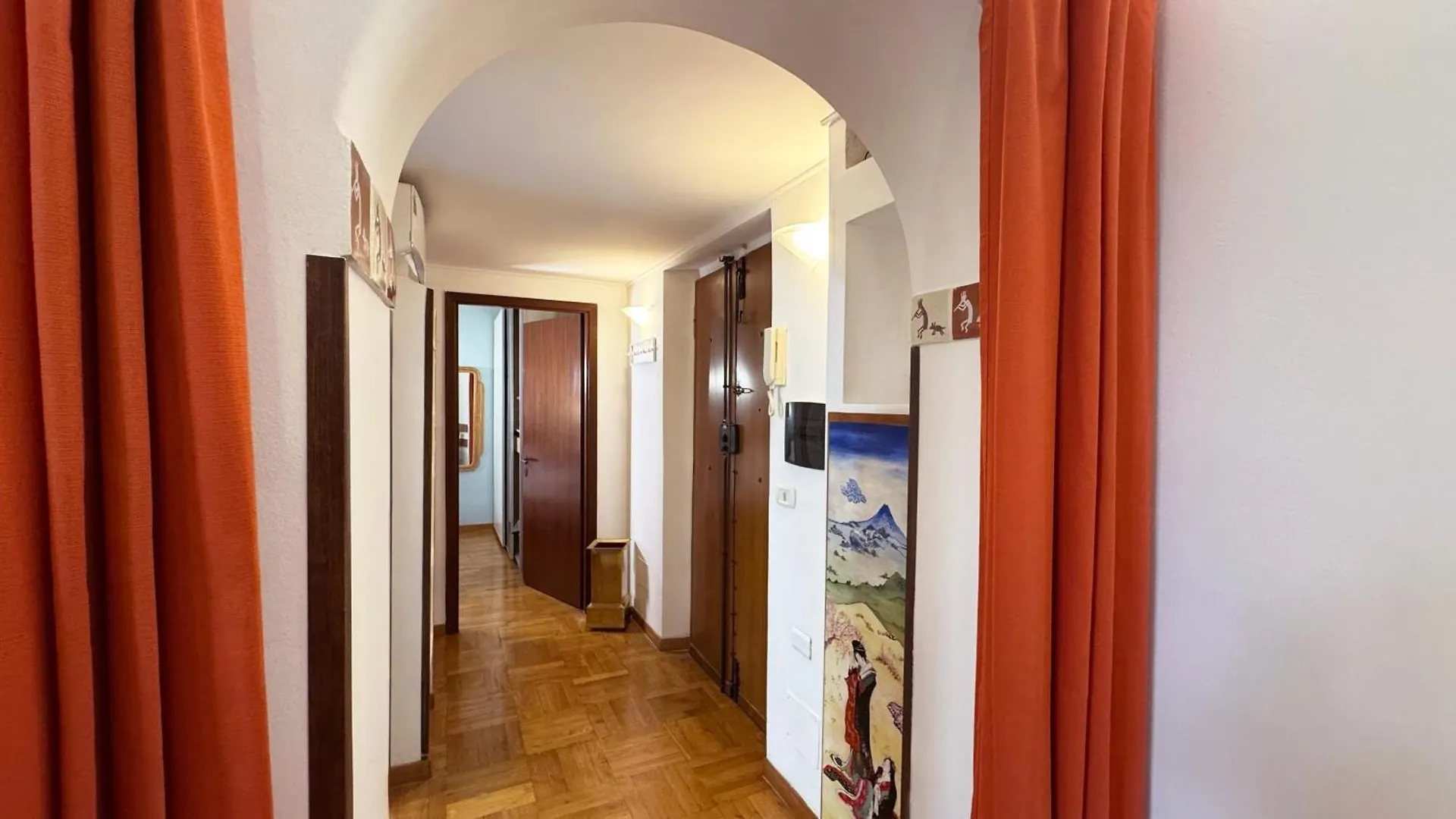 Domus Leonis Apartment Rome 0*,  Italy